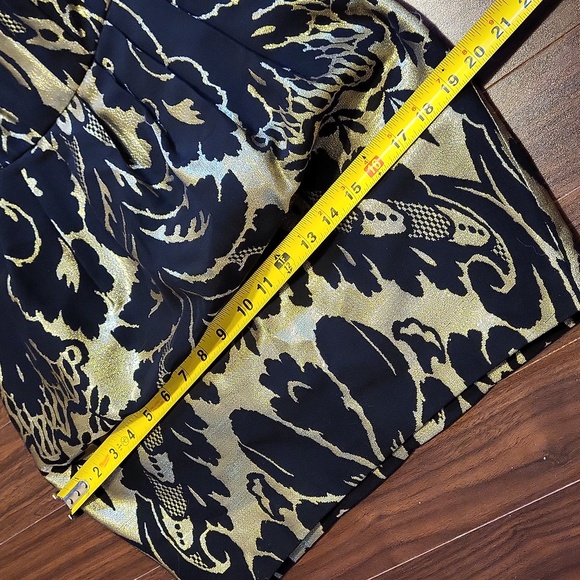 ✅ SOLD ✅ NWT H&M Black and Gold Mini Cocktail Dress with Side Pockets Size 2 - Picture 11 of 13